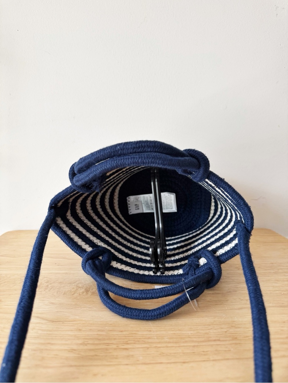 GAP Mini Nautical Stripe Rope Crossbody Bucket Bag Tote Navy and White - Picture 10 of 12